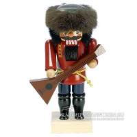 Russe Nussknacker mit Balalaika und Fellm&uuml;tze